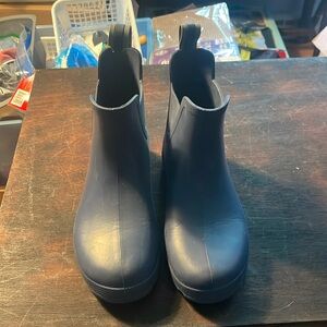 Totes rain boots